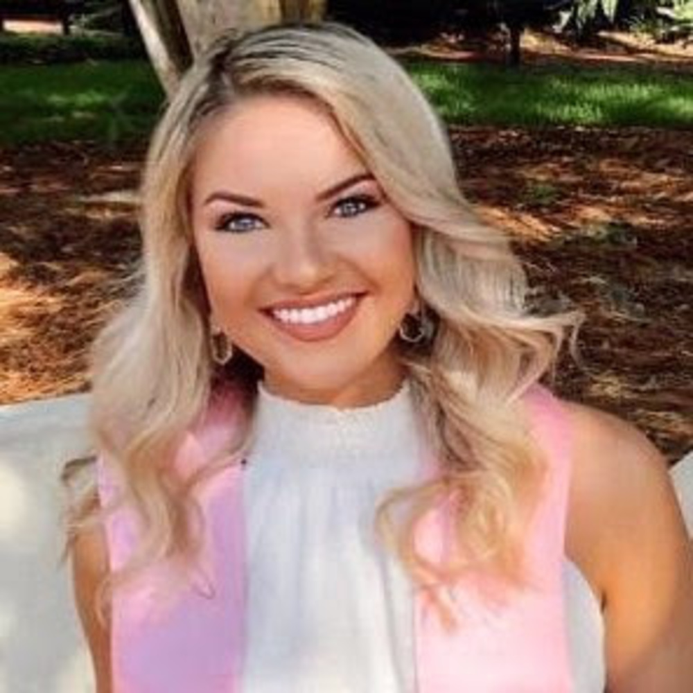 Meet your Posher, Caroline